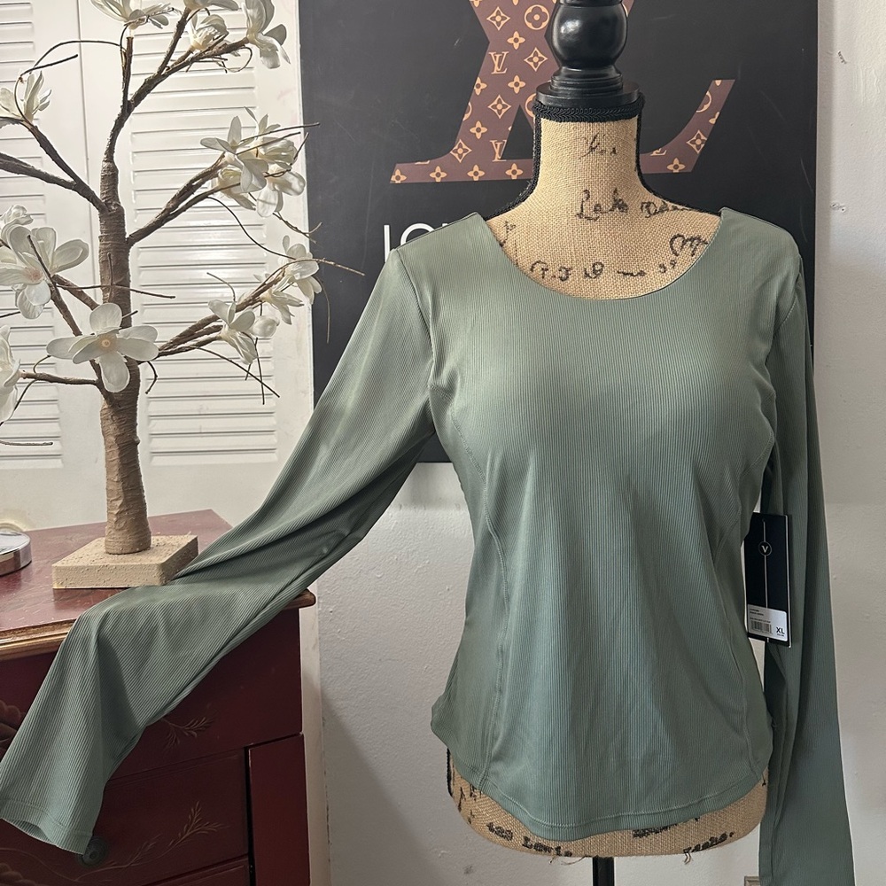 🆕Velocity Workout Long Sleeve Top